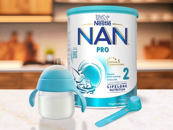 Tilberedning af NAN 2 pulver