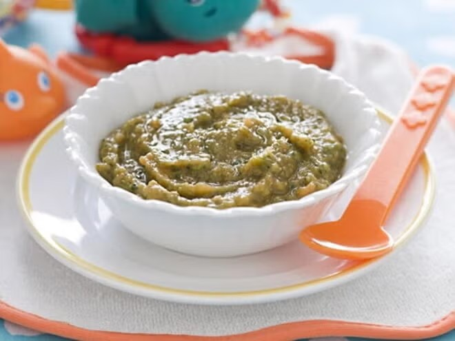 Sötpotatis och ärt- & broccolipuré för bebisar, 6-7- månader